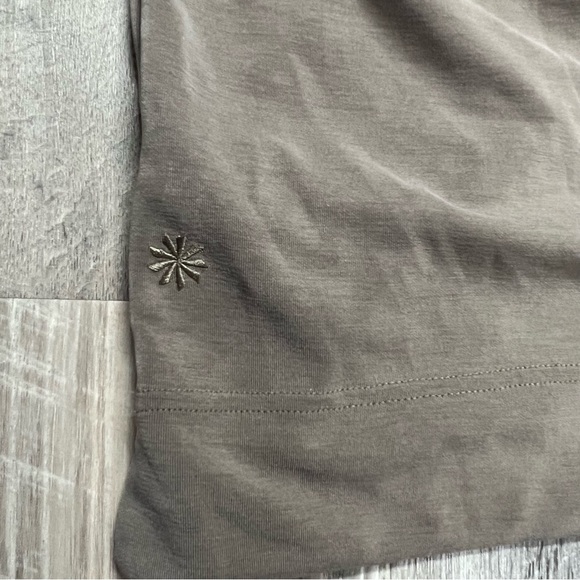 Athleta Women's M Taupe Brown Seasoft Quarter Zip Mock Neck - Picture 4 of 8